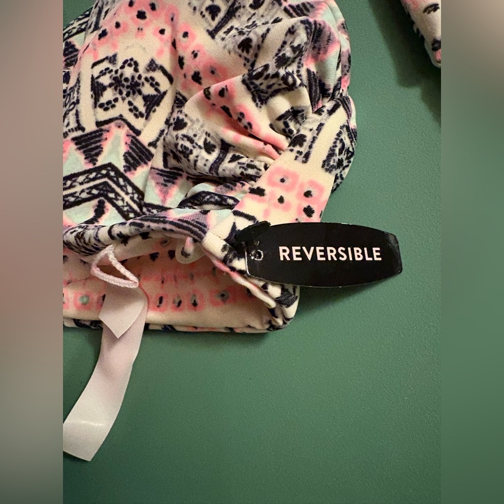 Victoria Secret Reversible Bikini Top - Picture 9 of 9